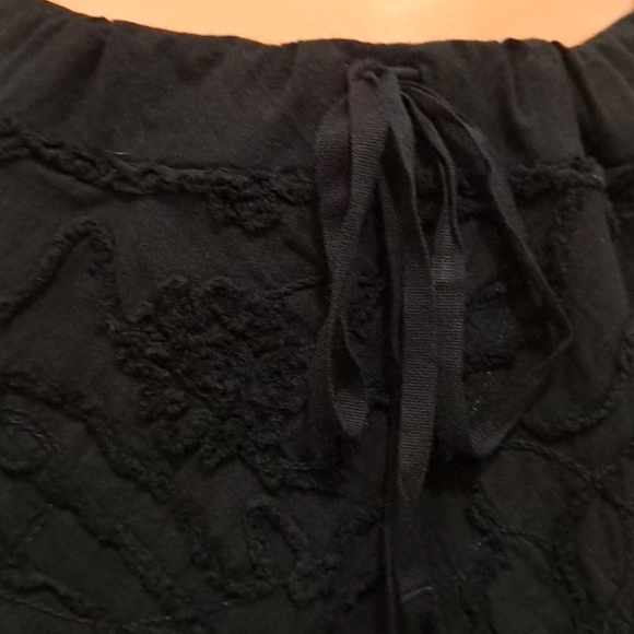 Max Studio Black Mini Skirt with Raised Floral Textured Design. Small - Picture 2 of 6